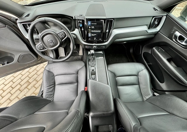 Volvo XC 60 cena 135000 przebieg: 107400, rok produkcji 2018 z Kłodzko małe 232